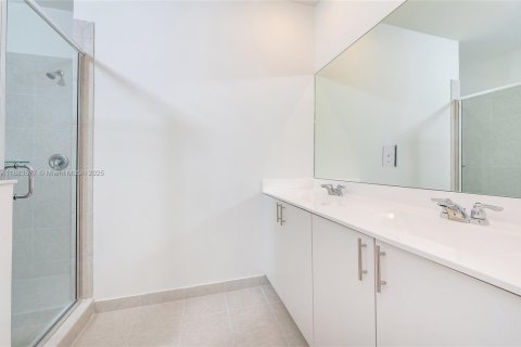 Touwnhouse à louer à Miami, Floride: 4 chambres, 169.83 m2 № 1929812 - photo 14