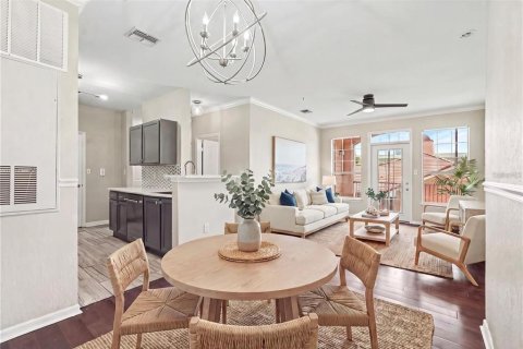 Condo in Tampa, Florida, 2 bedrooms  № 2393428 - photo 2