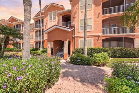 Condo in Tampa, Florida, 2 bedrooms  № 2393428