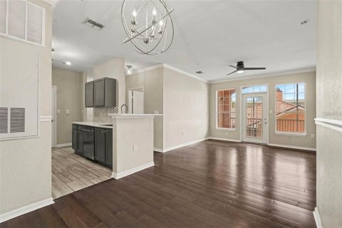 Condo in Tampa, Florida, 2 bedrooms  № 2393428 - photo 3