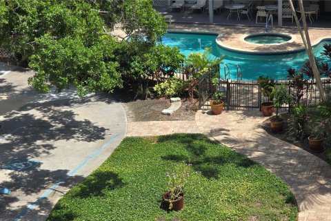Condominio en alquiler en Tampa, Florida, 2 dormitorios, 109.25 m2 № 2224440 - foto 13