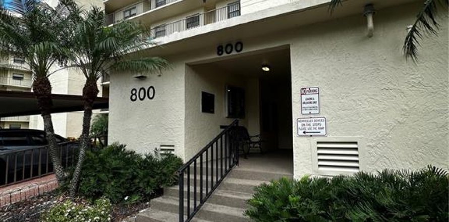 Condominio en Clearwater, Florida, 2 dormitorios № 2098601