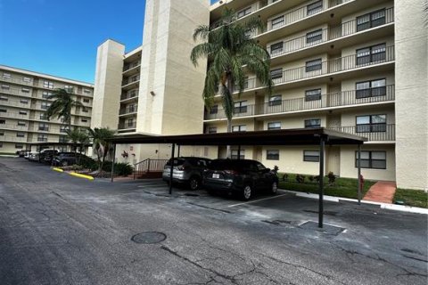 Condominio en venta en Clearwater, Florida, 2 dormitorios, 89.19 m2 № 2098601 - foto 26