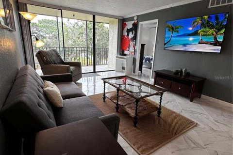 Condominio en venta en Clearwater, Florida, 2 dormitorios, 89.19 m2 № 2098601 - foto 10