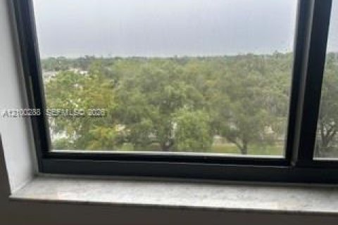 Appartement à louer à Hollywood, Floride: 2 chambres, 106.84 m2 № 2400819 - photo 27