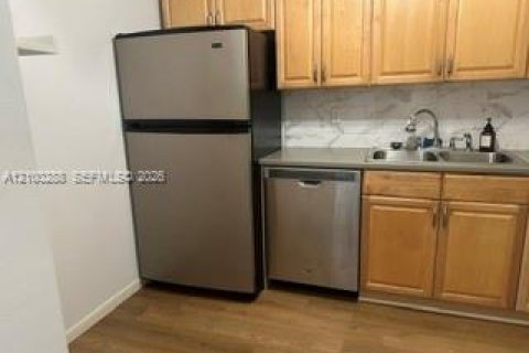 Appartement à louer à Hollywood, Floride: 2 chambres, 106.84 m2 № 2400819 - photo 11
