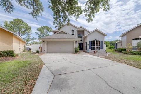 House in Haines City, Florida 4 bedrooms, 190.26 sq.m. № 2110584 - photo 2