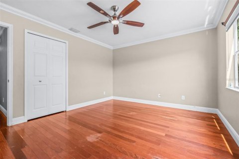 House in Haines City, Florida 4 bedrooms, 190.26 sq.m. № 2110584 - photo 27