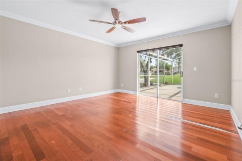House in Haines City, Florida 4 bedrooms, 190.26 sq.m. № 2110584 - photo 19