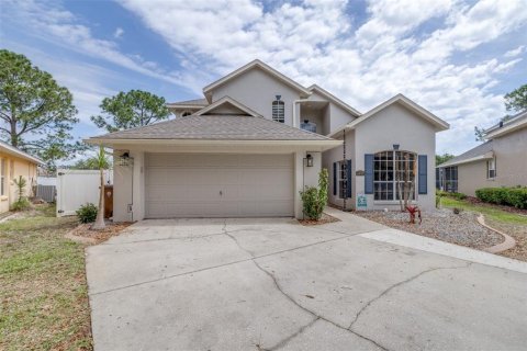 House in Haines City, Florida 4 bedrooms, 190.26 sq.m. № 2110584 - photo 3