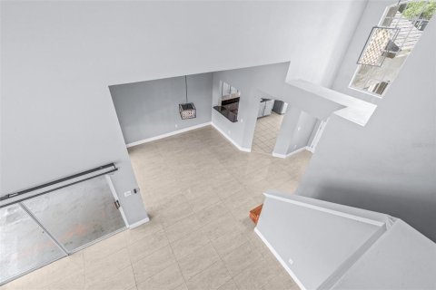 House in Haines City, Florida 4 bedrooms, 190.26 sq.m. № 2110584 - photo 25