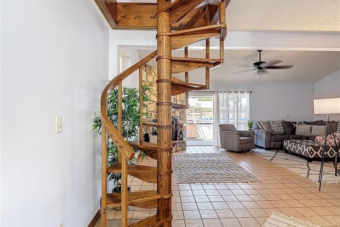 Villa ou maison à vendre à Lakeland, Floride: 4 chambres, 173.82 m2 № 1644628 - photo 5