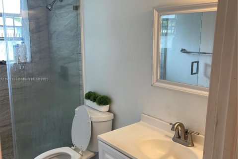 Villa ou maison à vendre à Miami, Floride: 3 chambres, 129.13 m2 № 2082282 - photo 6