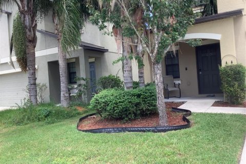 Casa en alquiler en Riverview, Florida, 5 dormitorios, 205.69 m2 № 1895188 - foto 1