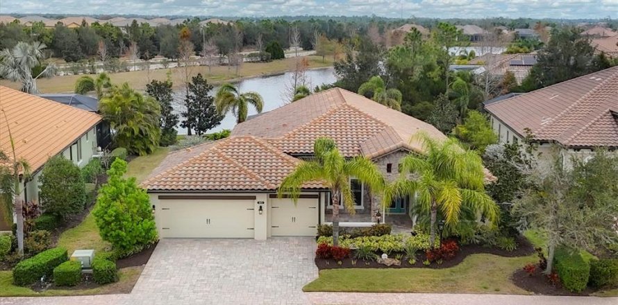 House in Lakewood Ranch, Florida 4 bedrooms, 243.59 sq.m. № 1530101