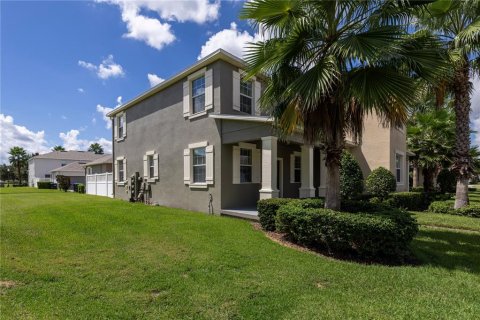 Townhouse in Windermere, Florida 3 bedrooms, 162.39 sq.m. № 1913878 - photo 3