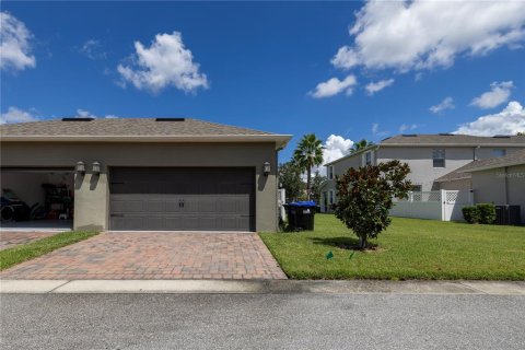 Townhouse in Windermere, Florida 3 bedrooms, 162.39 sq.m. № 1913878 - photo 30