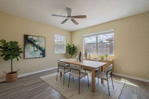 Townhouse in Windermere, Florida 3 bedrooms, 162.39 sq.m. № 1913878 - photo 12