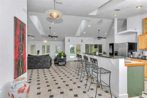 Casa en venta en Ocala, Florida, 4 dormitorios, 193.61 m2 № 2117817 - foto 3