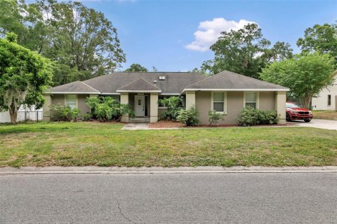 Casa en Ocala, Florida 4 dormitorios, 193.61 m2 № 2117817