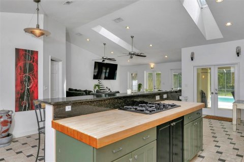 Casa en venta en Ocala, Florida, 4 dormitorios, 193.61 m2 № 2117817 - foto 2