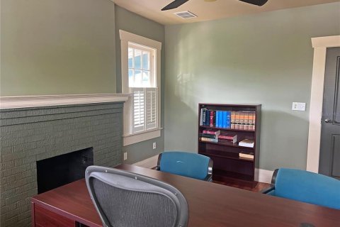 Propiedad comercial en alquiler en Tampa, Florida, 270.53 m2 № 1569756 - foto 5