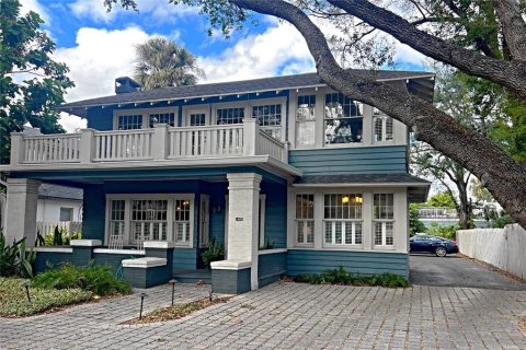 Propiedad comercial en alquiler en Tampa, Florida, 270.53 m2 № 1569756 - foto 1