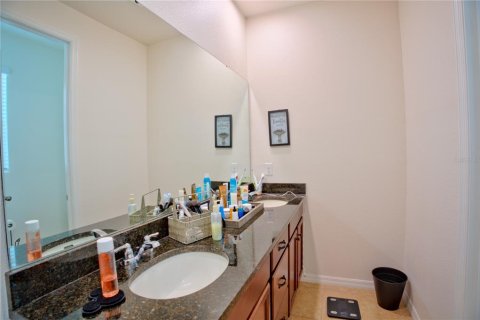 Casa en venta en Kissimmee, Florida, 3 dormitorios, 158.49 m2 № 2308358 - foto 17