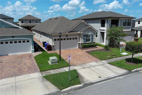 Casa en venta en Kissimmee, Florida, 3 dormitorios, 158.49 m2 № 2308358 - foto 3
