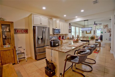 Casa en venta en Kissimmee, Florida, 3 dormitorios, 158.49 m2 № 2308358 - foto 11