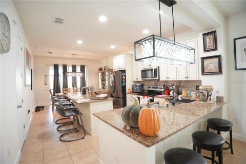 Casa en venta en Kissimmee, Florida, 3 dormitorios, 158.49 m2 № 2308358 - foto 12