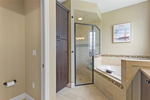 Casa en venta en Winter Haven, Florida, 5 dormitorios, 282.33 m2 № 1903932 - foto 30