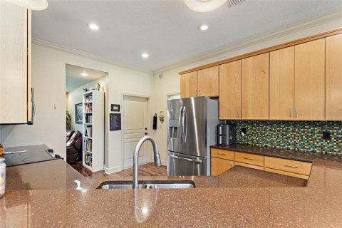 Casa en venta en Winter Haven, Florida, 5 dormitorios, 282.33 m2 № 1903932 - foto 21