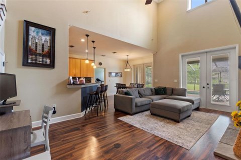 Casa en venta en Winter Haven, Florida, 5 dormitorios, 282.33 m2 № 1903932 - foto 19