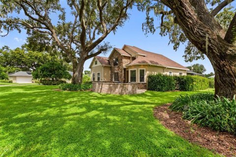 Casa en venta en Winter Haven, Florida, 5 dormitorios, 282.33 m2 № 1903932 - foto 5