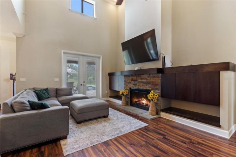 Casa en venta en Winter Haven, Florida, 5 dormitorios, 282.33 m2 № 1903932 - foto 17