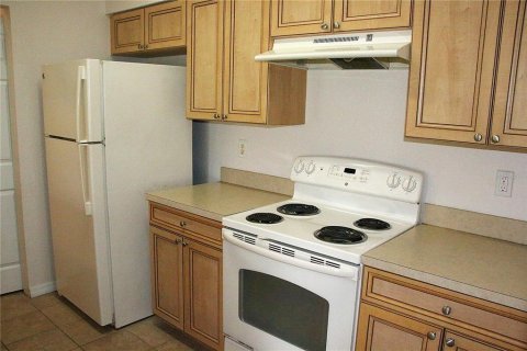 Condo in Winter Haven, Florida, 2 bedrooms  № 1866715 - photo 10