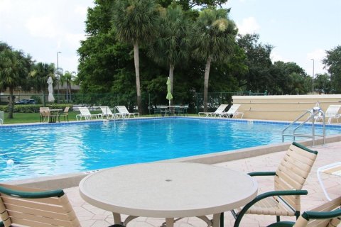 Condo in Winter Haven, Florida, 2 bedrooms  № 1866715 - photo 25