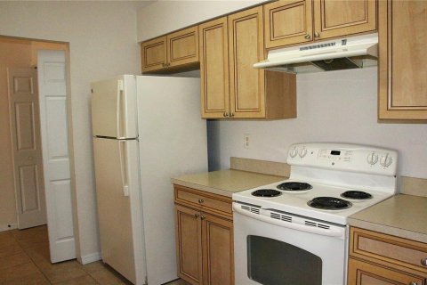 Condo in Winter Haven, Florida, 2 bedrooms  № 1866715 - photo 9