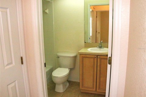 Condo in Winter Haven, Florida, 2 bedrooms  № 1866715 - photo 13