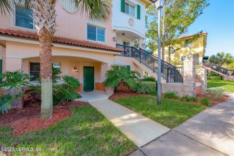 Condo in Jacksonville, Florida, 3 bedrooms  № 867925 - photo 1