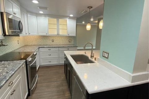 Снять в аренду кондоминиум в Тампа, Флорида 5 комнат, 159.05м2, № 1904883 - фото 9