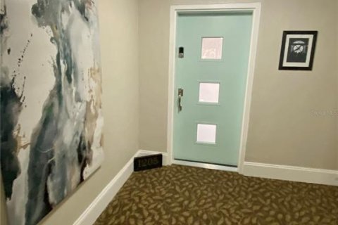 Снять в аренду кондоминиум в Тампа, Флорида 5 комнат, 159.05м2, № 1904883 - фото 6