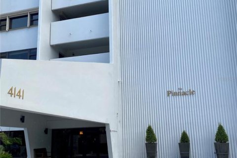 Снять в аренду кондоминиум в Тампа, Флорида 5 комнат, 159.05м2, № 1904883 - фото 3