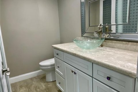 Снять в аренду кондоминиум в Тампа, Флорида 5 комнат, 159.05м2, № 1904883 - фото 17