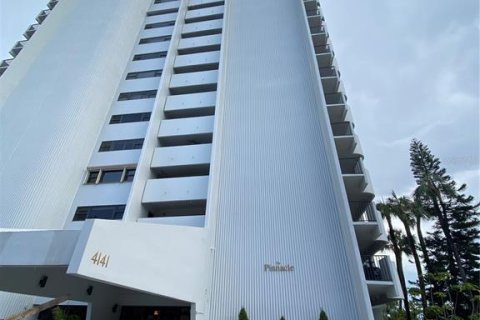 Снять в аренду кондоминиум в Тампа, Флорида 5 комнат, 159.05м2, № 1904883 - фото 1