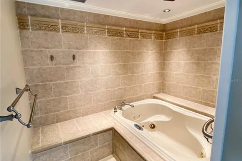 Снять в аренду кондоминиум в Тампа, Флорида 5 комнат, 159.05м2, № 1904883 - фото 22