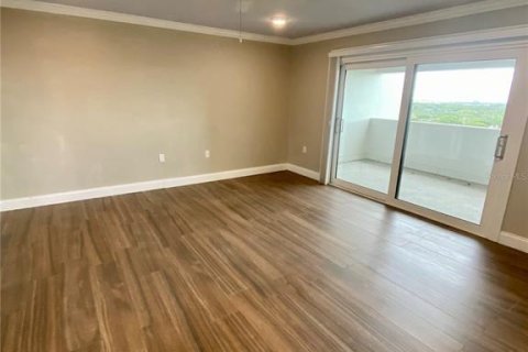 Снять в аренду кондоминиум в Тампа, Флорида 5 комнат, 159.05м2, № 1904883 - фото 16