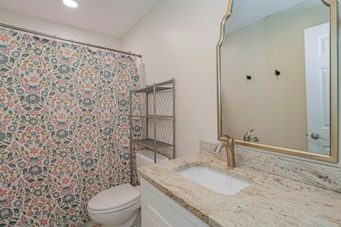 House in Vero Beach, Florida 2 bedrooms, 102.19 sq.m. № 2245218 - photo 17