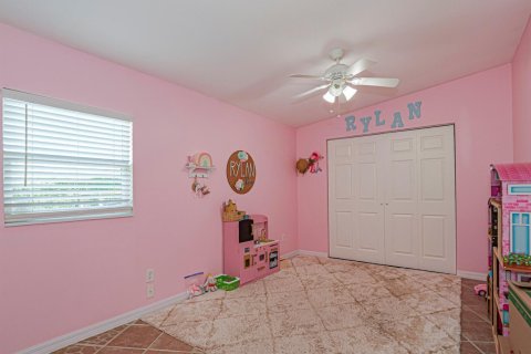 House in Vero Beach, Florida 2 bedrooms, 102.19 sq.m. № 2245218 - photo 18